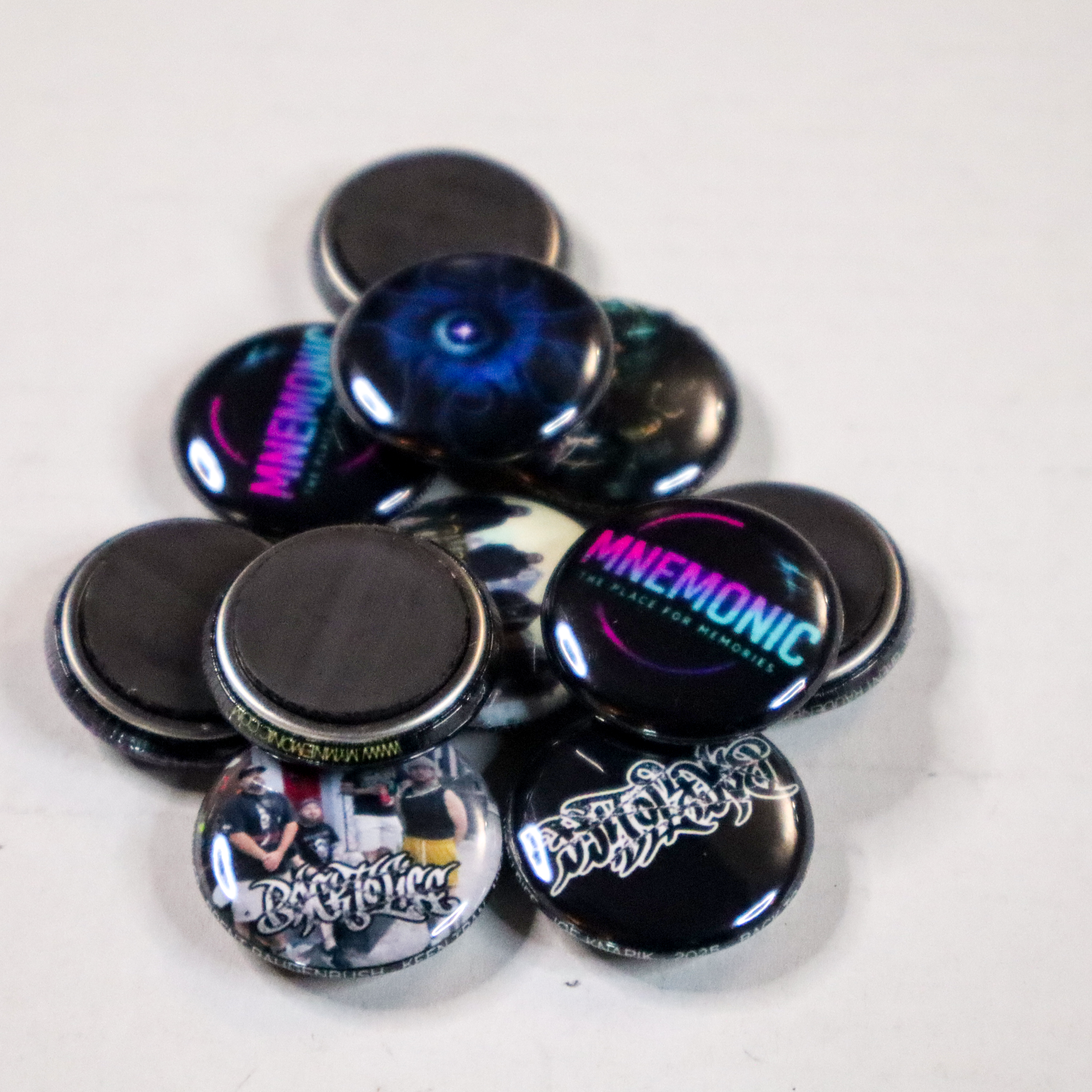 1" Round Magnet - Scannable